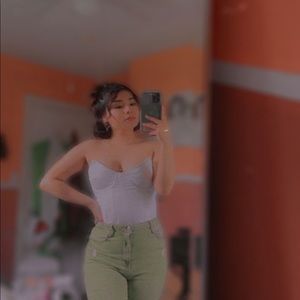 Meet your Posher, Gabriela